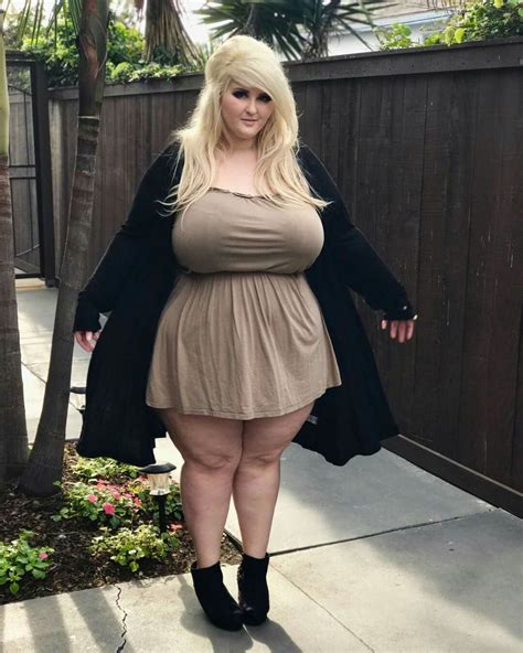 Hot ebony fat girl fucking white and black cock. . Porn fat chick